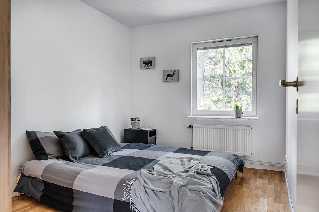 Large Family Home in Uppsala with Built-in Studio and Conference room (13)