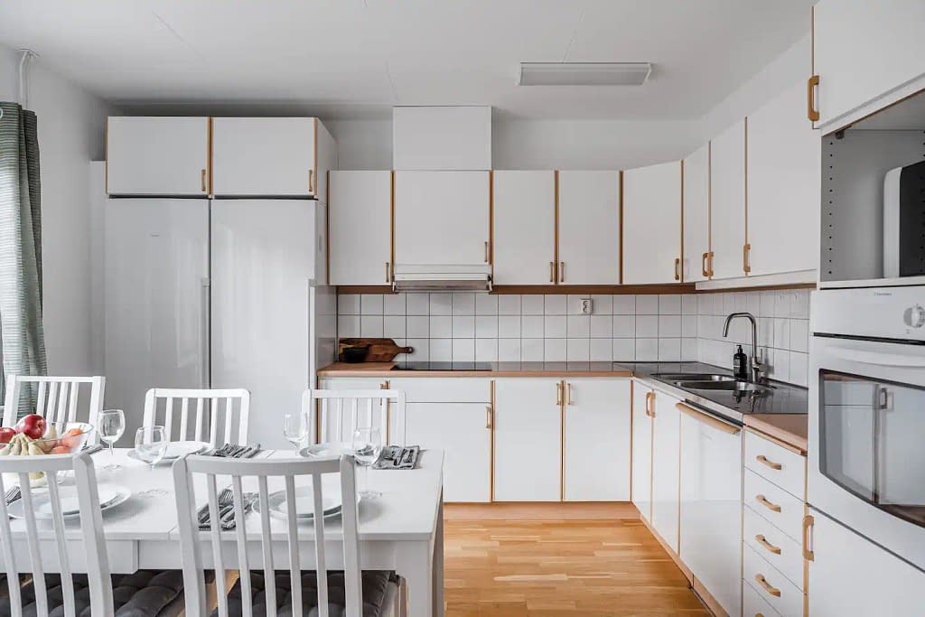 Large Family Home in Uppsala with Built-in Studio and Conference room (3)