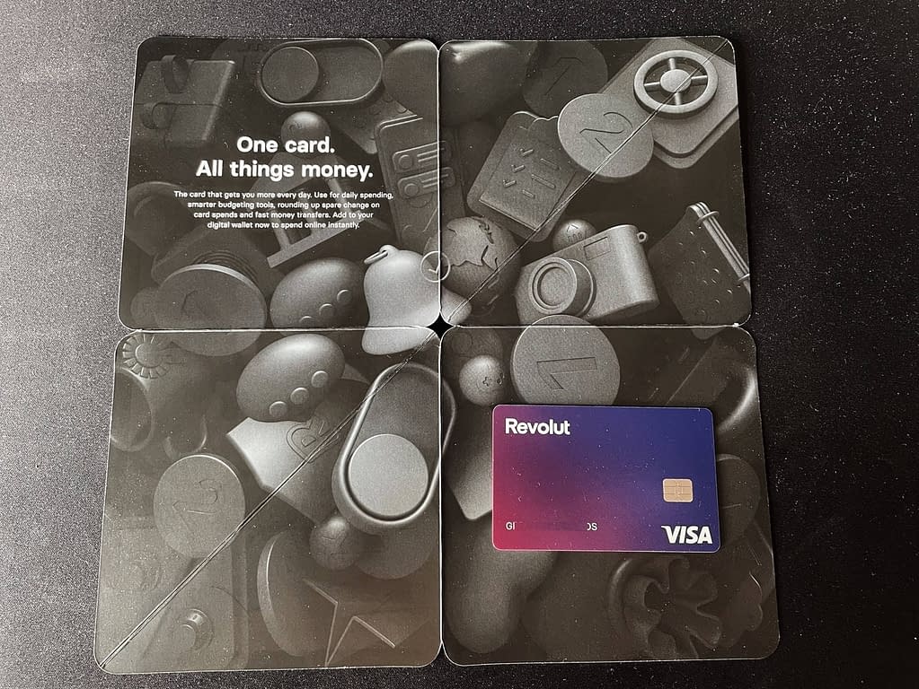 Revolut Basic Card 2022 Packaging 4