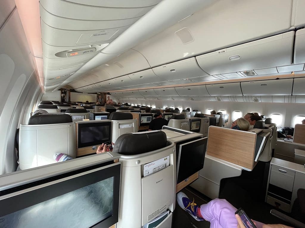 Swiss 777-300ER Business Class Seat (2023) - Seat view