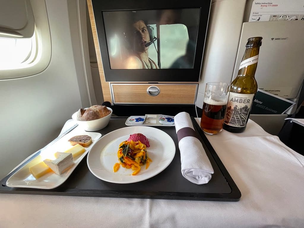 Swiss Business Class in 2023: Meal Service