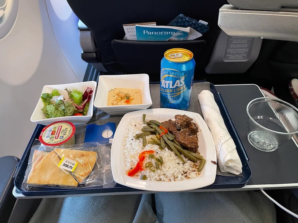 Copa 737-800 Business Class in 2023: Meal Service