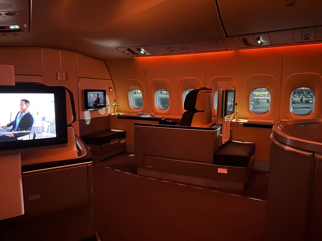 Lufthansa 747-8 First Class in 2023 - Cabin 7