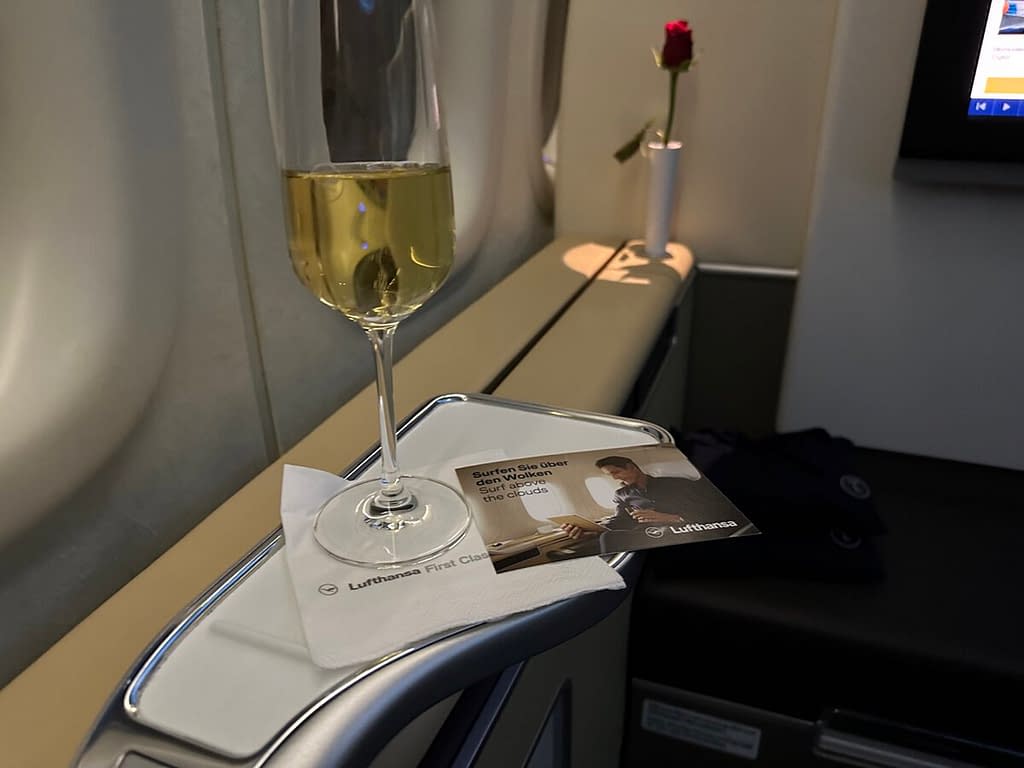 Lufthansa 747-8 First Class in 2023 - WIFI voucher