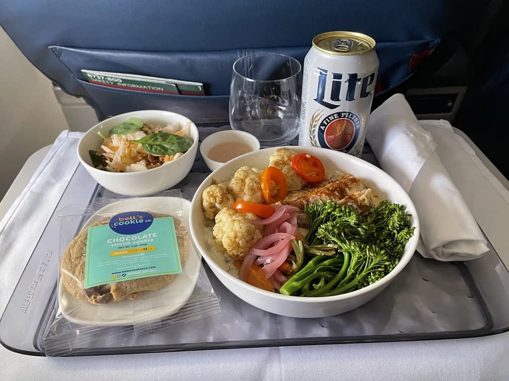 Delta Miami to Boston: Chicken Meal (DL484)