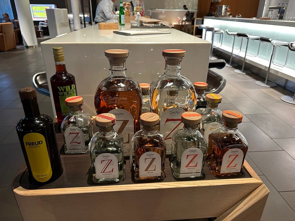 Lufthansa First Class Terminal 41