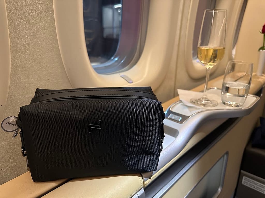 Lufthansa 747-8 First Class in 2023 - Welcome Drinks