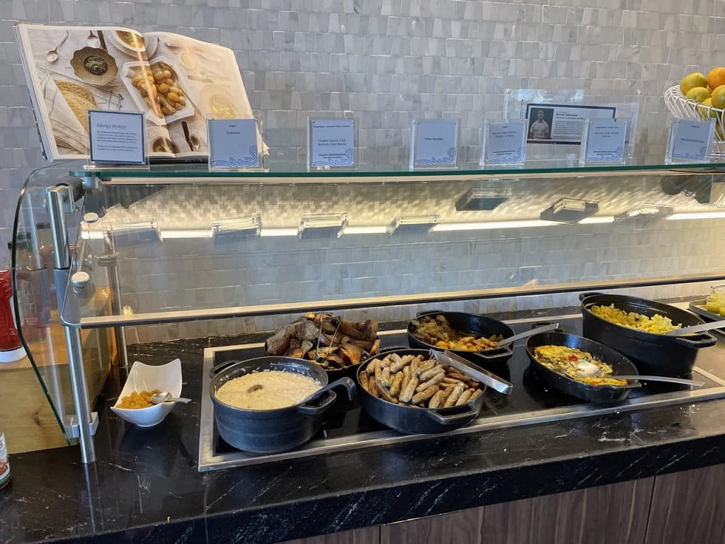 American Express Centurion Lounge Philadelphia (2023) - Buffet