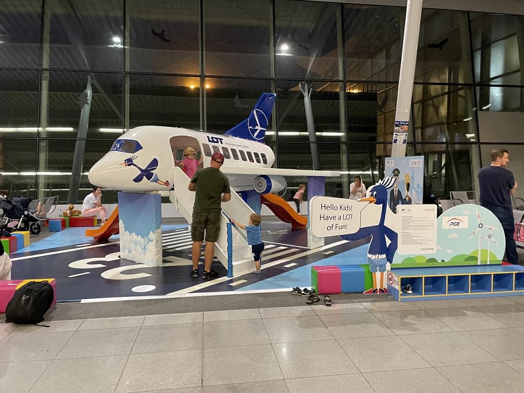 Transit at WAW airport