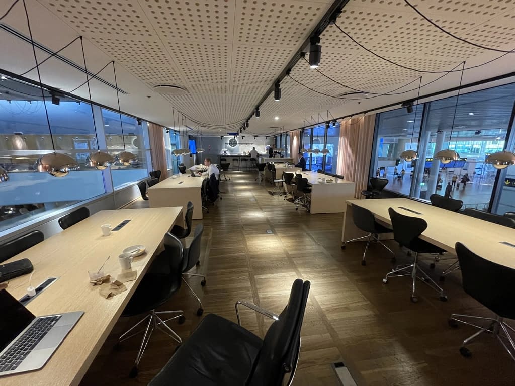SAS Gold Lounge at Copenhagen Kastrup (2023)