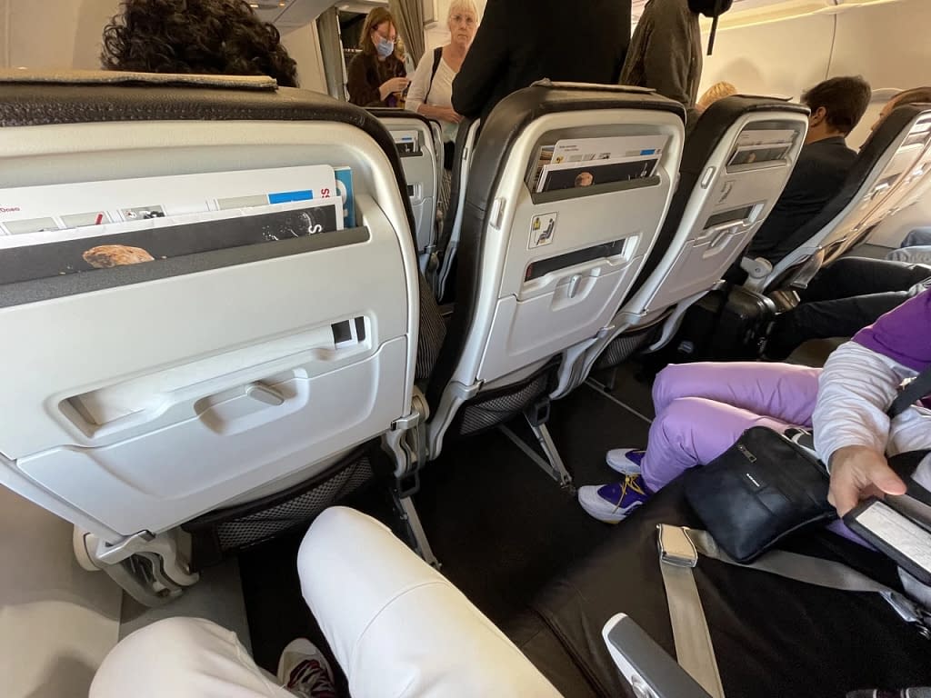 Swiss A320neo Business Class Cabin