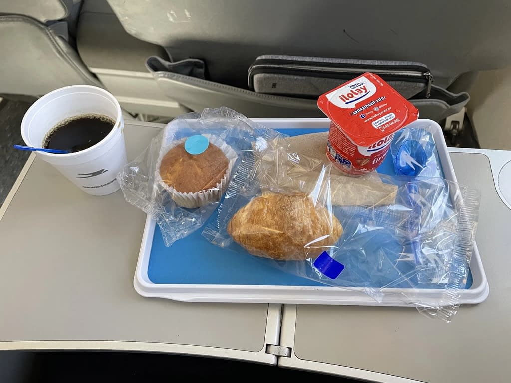 Aerolíneas Argentinas E190 Club Economy Food/breakfast (Premium Economy) - 2023