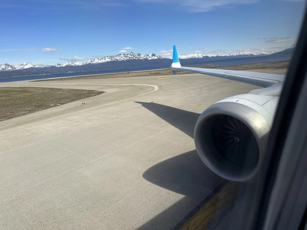 Aerolineas Argentinas 737 MAX 8 Ushuaia