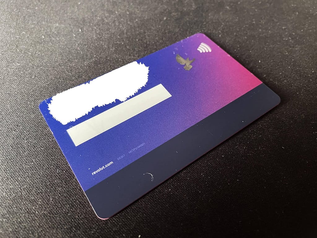 The new Revolut cards are sleek! (2022 Unboxing Revolut Standard