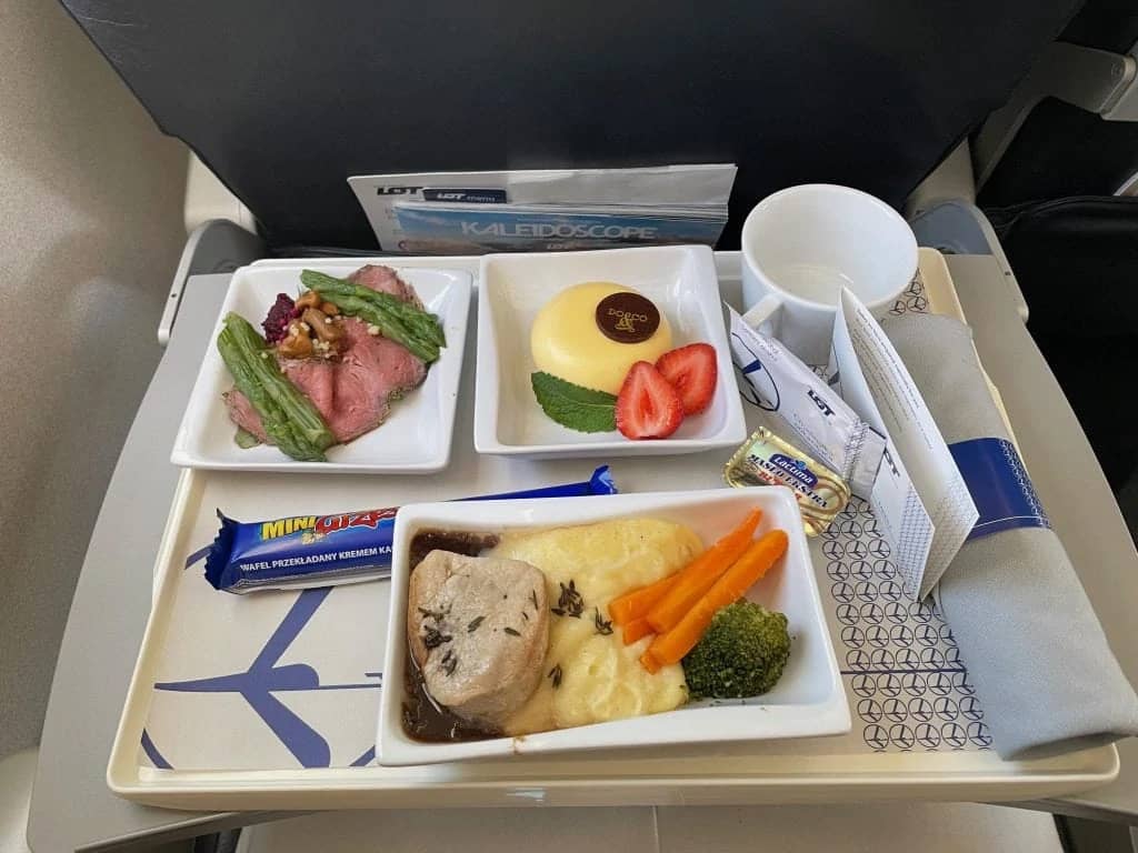 LOT Business Class Meal Service 2022