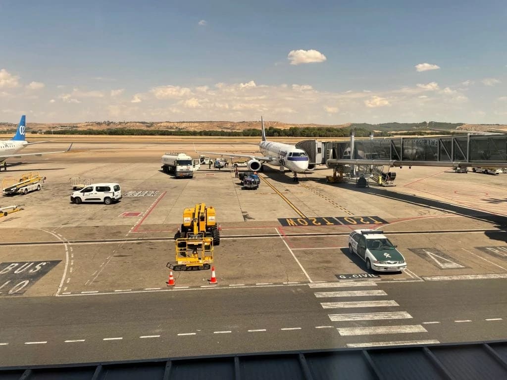 LOT Embraer 195LR at Madrid Barajas Terminal 2