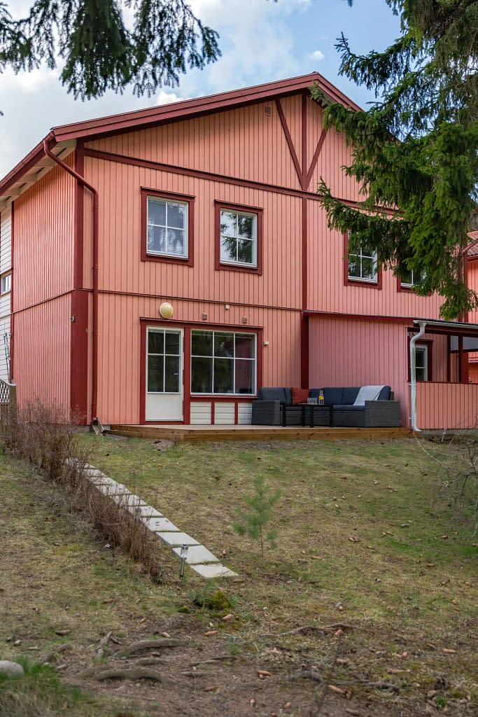 Large Family Home in Uppsala with Built-in Studio and Conference room (19)