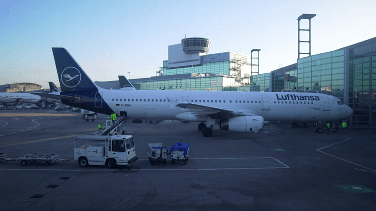 Lufthansa A321 Stockholm to Frankfurt Business Class and SAS Gold Lounge Stockholm [TRIP REPORT]