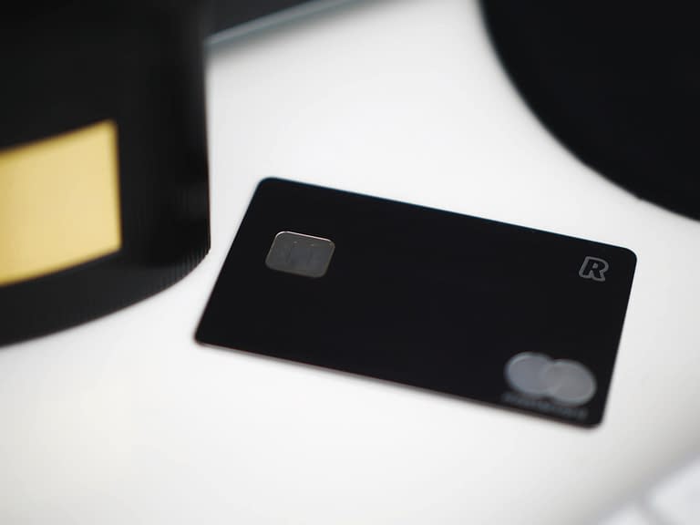 Revolut Bank Sweden Review: All You Need To Know (2023)